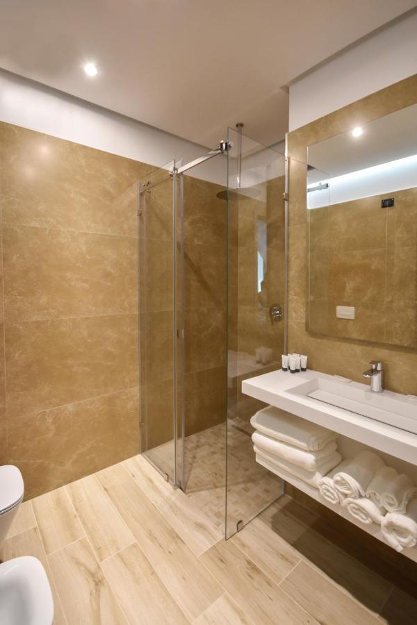 Flamingo Beach Hotel & Spa Vlore Ngoại thất bức ảnh